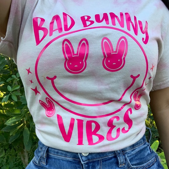 Bad bunny tee - Picture 1 of 3